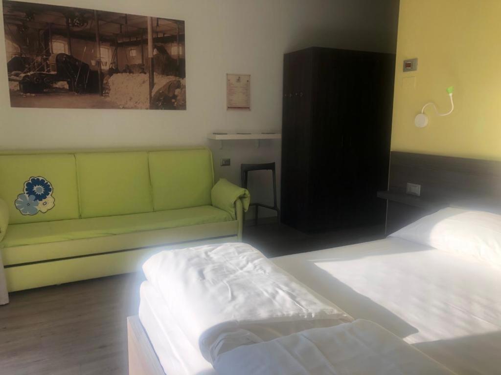 Antica Campione Rooms & Hostel Campione del Garda Exteriör bild